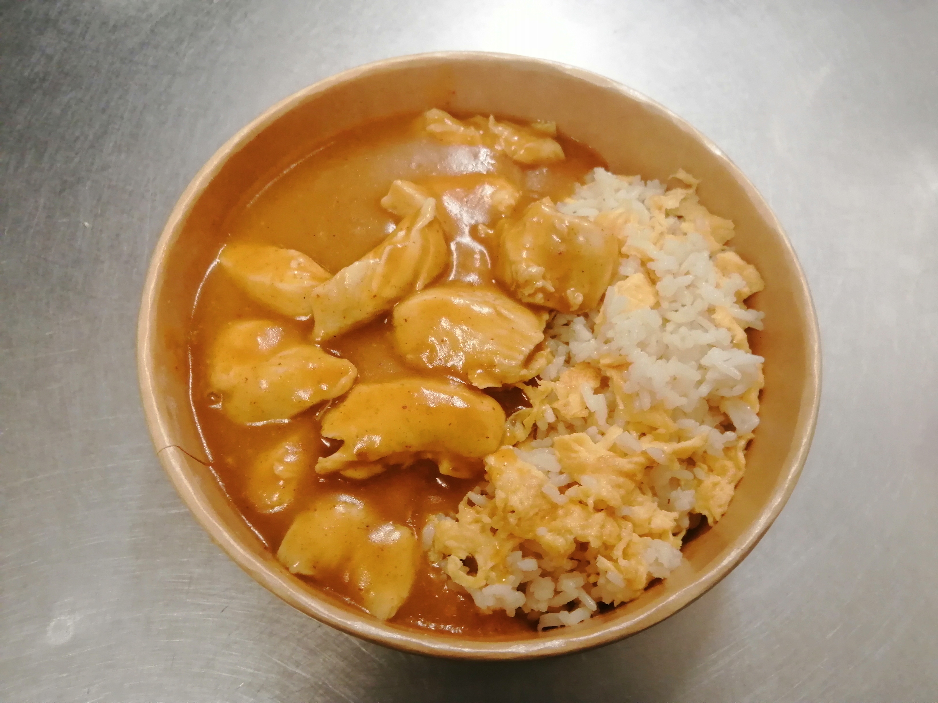 Curry Chicken with Fried Rice 
